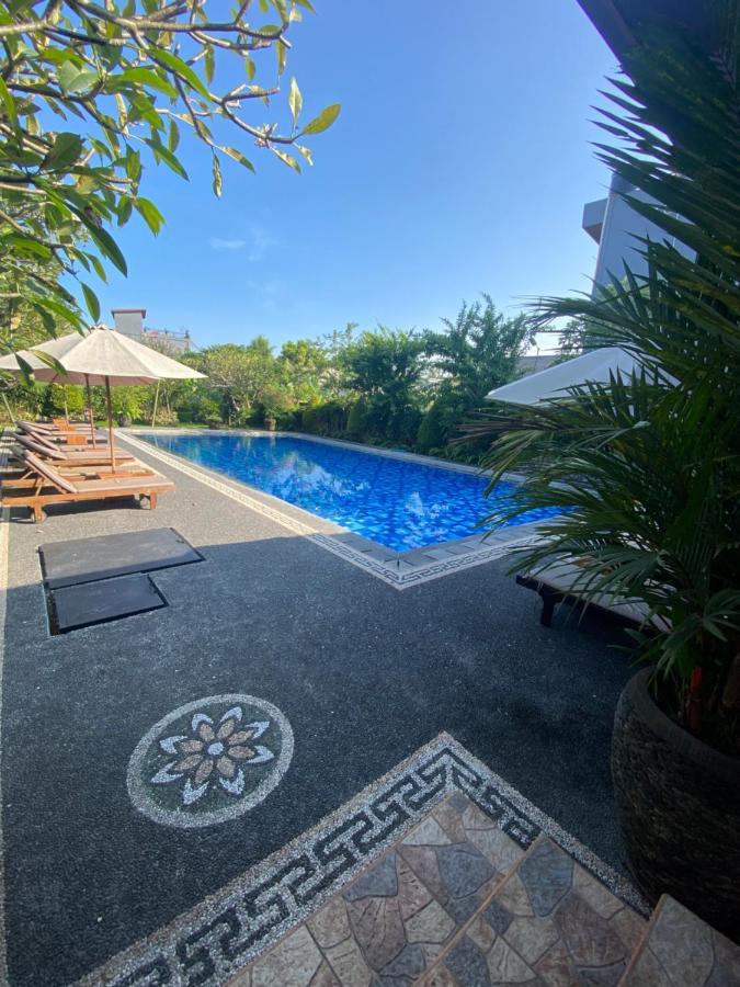 Krisna Homestay Canggu Esterno foto